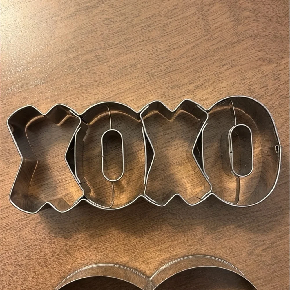 Silver Cookie Cutter Set - Heart and XOXO Design‎